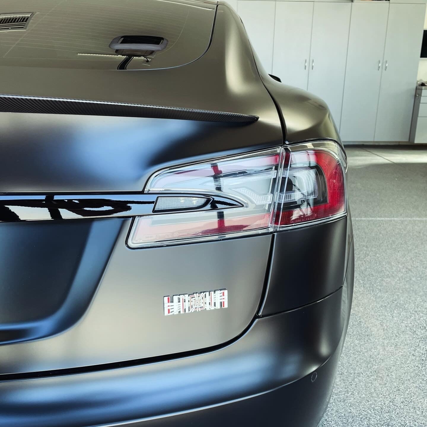 Model S Plaid in Satin Black